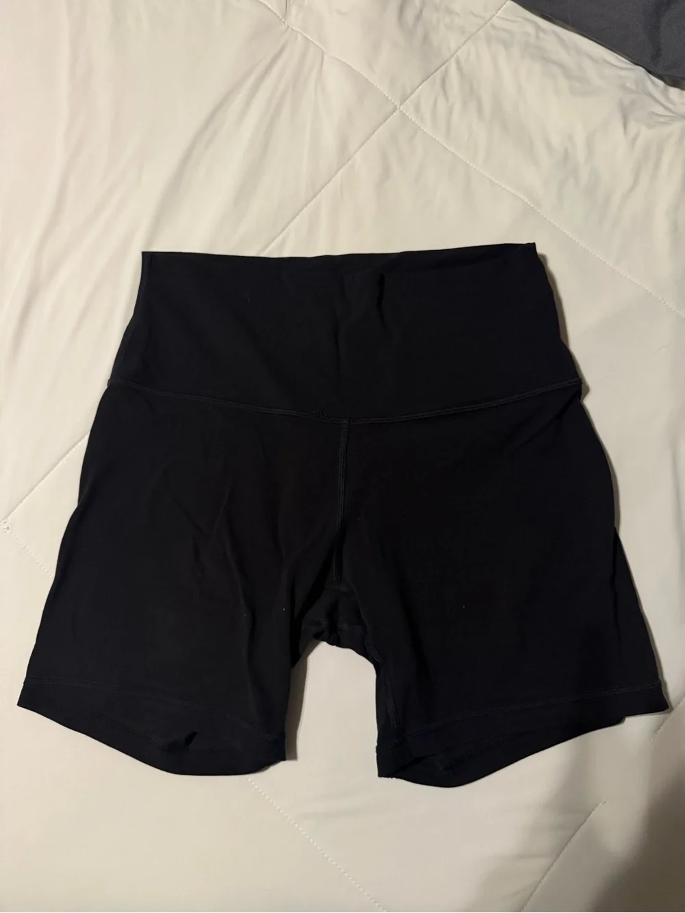 lululemon athletica Women's High-Rise Black Align 6in Shorts